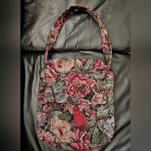 Tailor Vintage Handbags - Vintage Maureen Kealy Custom Made In Canada Floral Tapastry Flap Shoulder Bag